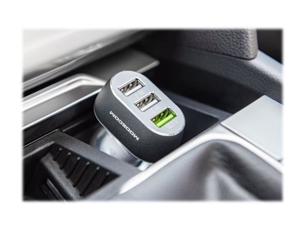 MODECOM MC-CU3-05 - Bilstrømadapter - 3 A - QC 3.0 - 3 utgangskontakter (3 x USB-type A) - hvit