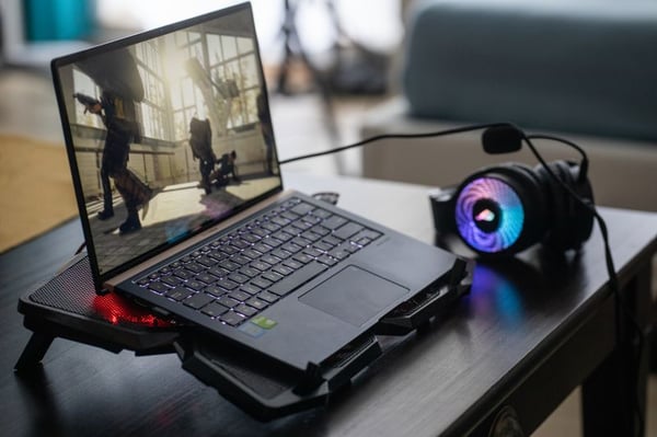 Harrier 360 USB-gamingheadset med surroundljud