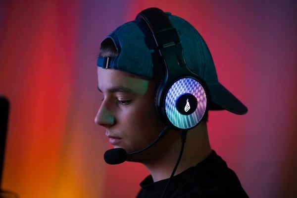 Harrier 360 USB-gamingheadset med surroundljud