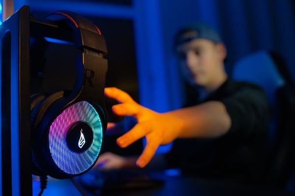 Harrier 360 USB-gamingheadset med surroundljud