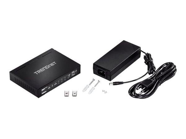 TRENDnet TPE TG611 - Switch - 4 x 10/100/1000 (PoE+) + 1 x 10/100/1000 (opplink) + 1 x Gigabit SFP - stasjonær - PoE+ (65 W) - TAA-samsvar