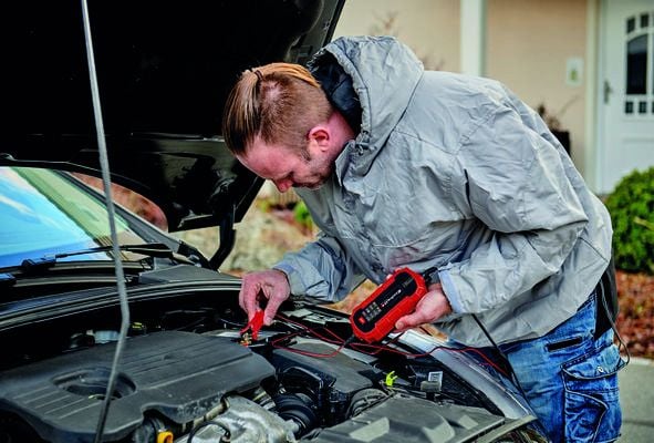Einhell Einhell CE-BC 2 M akkulaturi käynnistyslaitteella 12V/2A