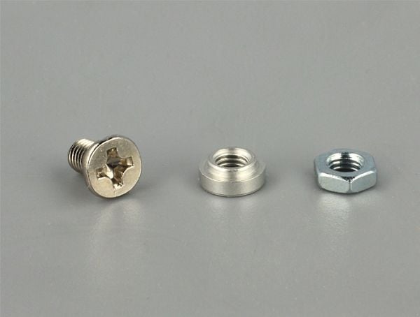 Delock Converter SATA 22 pin > M.2 NGFF - SATA-sovitin - SATA combi M-avainpaikkaan (tukee M-avain- tai B+M-avainmoduuleja)