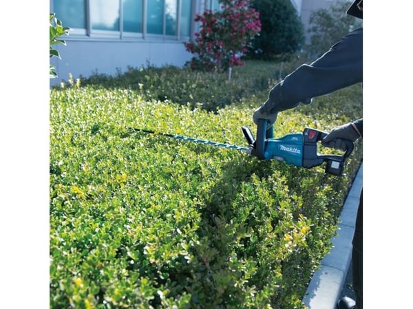 Makita DUH751Z - Hekkstusser - trådløs - 18 V - uten batteri - 2000-4400 spm - 75 cm - kuttekapasitet: 23.5 mm - SOLO