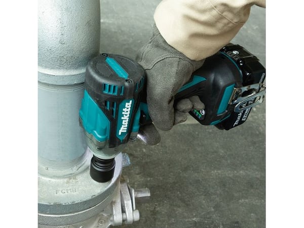 Makita DTW300RTJ - Støtskiftenøkkel - trådløs - 4 hastigheter - 1/2" firkantdrev - 580 N·m - 2 batterier - 18 V