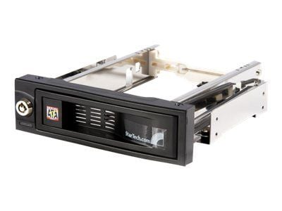 Startech 5.25in Trayless Hot Swap Mobile Rack for 3.5in Hard Drive - Internal SATA Backplane Enclosure - Lockable drive bay (HSB100SATBK) - Bevegel...