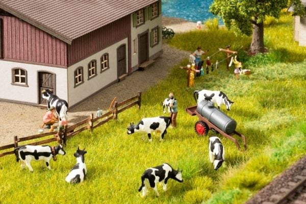 NOCH Farmer Family, HO (1:87), Flerfarget