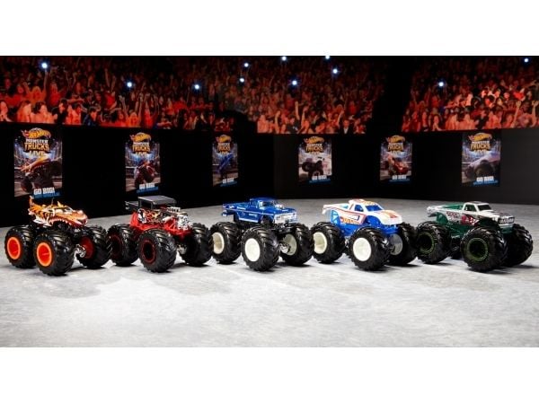 Hot Wheels Monster Trucks FYJ44, Monster hitsausauto, 3 vuotta, eri värit