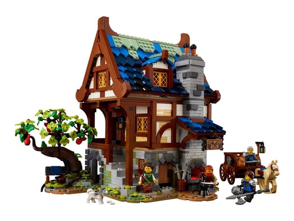 LEGO Ideas 21325 Medieval Blacksmith