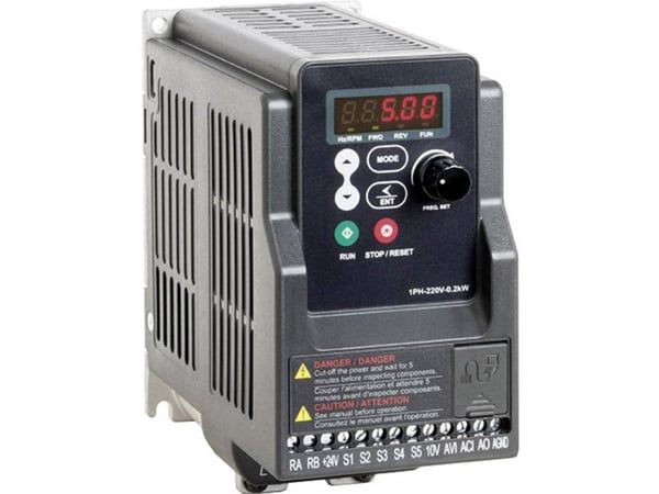 Peter Electronic Taajuusmuuttaja Peter Electronic 0,75 kW 1-vaihe 230 V