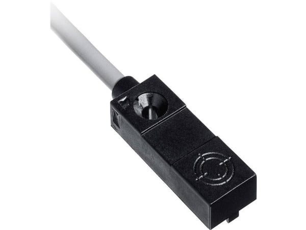 Pepperl & Fuchs Induktiivinen lähestymisanturi 10 x 6 mm:n urat PNP:llä NBB2-F29-A2