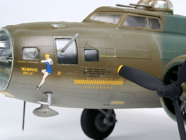 Revell B-17F Memphis Belle, 1:48, Monteringssats, Flygplan med fast vinge, Militärflygplan, Boeing B-17, Plast