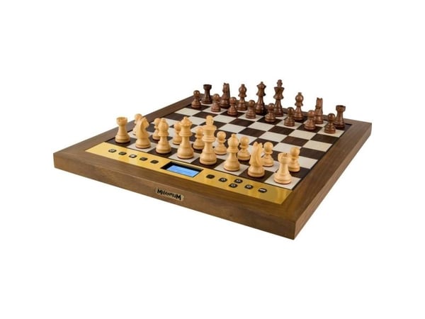 Millennium The King Performance schackspel för skrivbord International