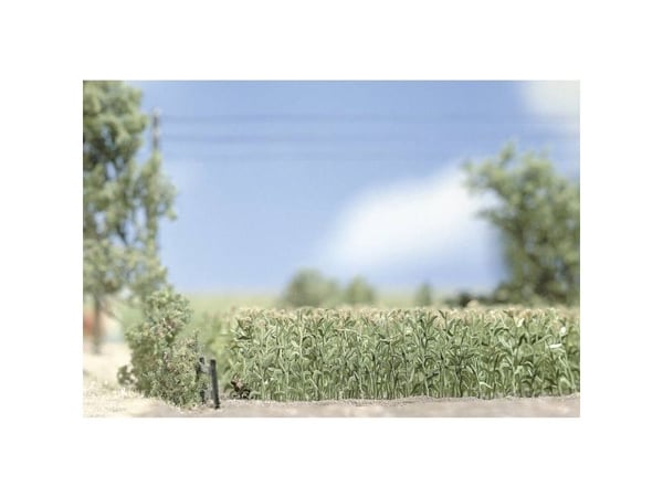Busch 1202 H0 maissipelto Valmis malli