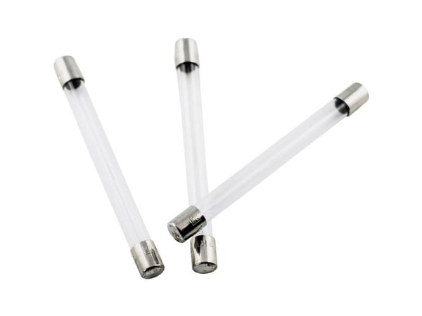 ESKA 558002 Korkeajännitesulake (Ø x L) 8 mm x 85 mm 0,032 A 3000 V Sisältö 1 kpl
