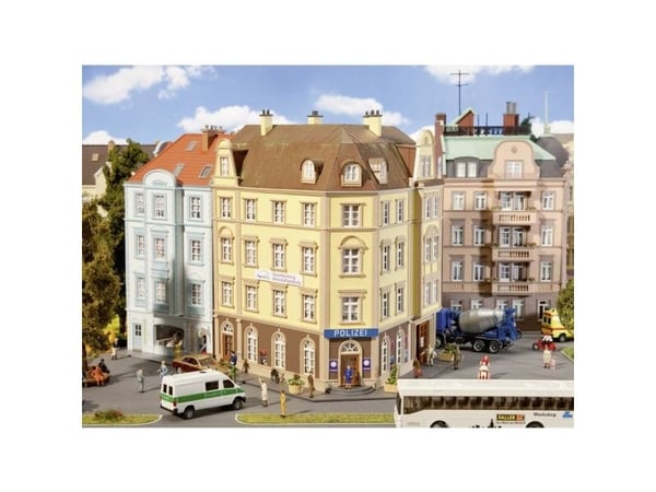 Polisstation Goethestrasse H0 Faller 130910