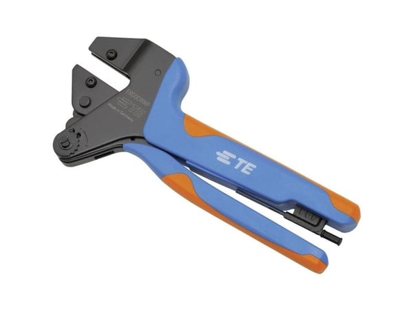 TE Connectivity 539635-1