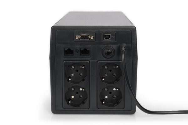 DIGITUS Professional DN-170075 - UPS - AC 230 V - 900 Watt - 1500 VA - 9 At - USB, RS-232 - utgangskontakter: 4