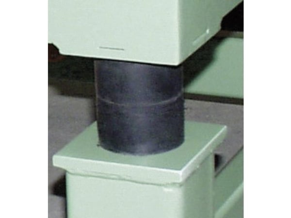 Netter Vibration NRE 30/40 Kovuus 43°sh Jousi (max) 5,1 mm Maksimi staattinen kuormitus 31 kg