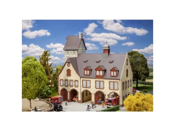 Hovedbrandstation H0 Faller 130163