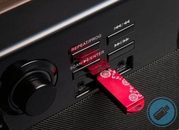 Technaxx TX-137 Audio levysoitin hihnavetoisena Musta - Puu (4850)