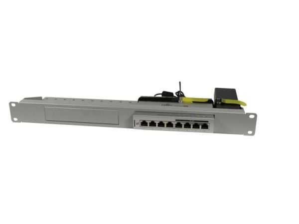 Ubiquiti Networks 176992, Montering Sett, Sort, Sølv, 1U, US-8-60 US-8, 600 g, 1 stykker