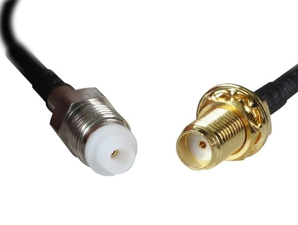 DeLock - Antennekabel - SMA (W) - FME (B) - 20 cm - RG-174 - Sort (88586)