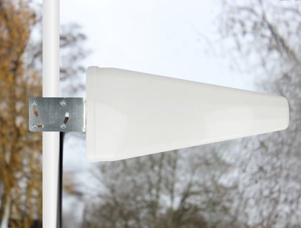 Delock - Antenne - Smart Home - 9 - 11 dBi - direksjonal - innendørs / utendørs, stangmontering - hvit