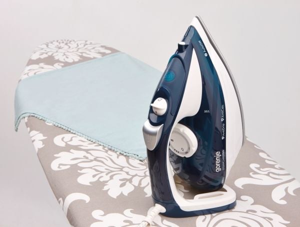 Gorenje STEAMCARE PRO SIH2600BLC - Dampstrykejern med automatisk slukking - såleplate: keramisk - 2600 W