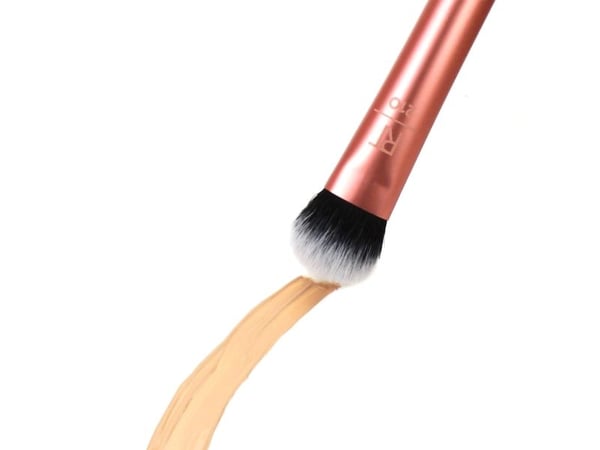 Real Techniques Expert Concealer Brush