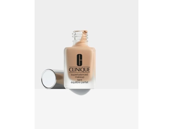 CLINIQUE SUPERBALANCED MAKEUP CN 63.5 LINEN 30ML