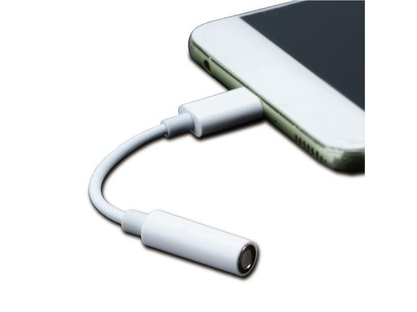 Akasa AK-CBCA27, USB C, Hankjønn, 3.5mm, Hunkjønn, 0,1 m, Hvit