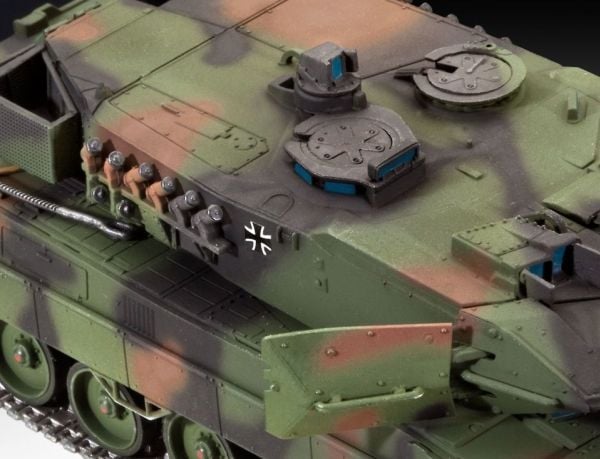 Revell Leopard 2 A6/A6M, Tank model, Monteringssett, 1:72, Leopard 2A6/A6M, Plast, Mellom