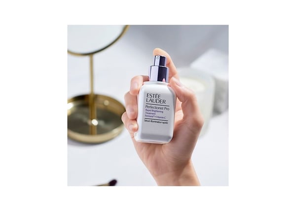 Estee Lauder Perfectionist Pro Rapid Brightening Treatment Ferment2 Brightening Face Serum med C-vitamin 50 ml