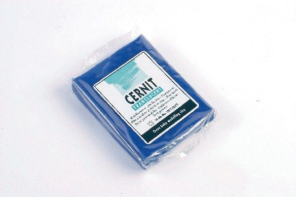 Cernit 275 Translucent 56g safirblå