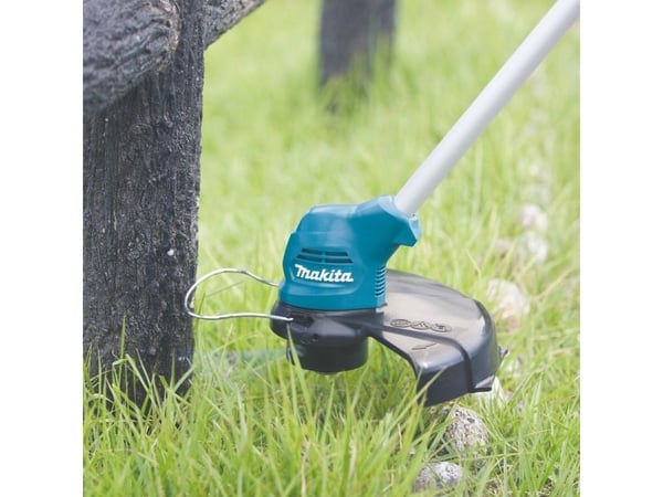 Makita UR100DSME - Gressstusser - trådløs - 12 V - 4 Ah - 2 batterier - 10000 rpm - 26 cm - 2.1 kg