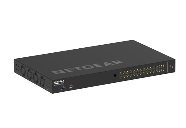 NETGEAR AV Line GSM4230P-100EUS - Switch - L3 - Administrert - 24 x 10/100/1000 (PoE+) + 2 x 10/100/1000 + 4 x 1000Base-X SFP - side til side lufts...