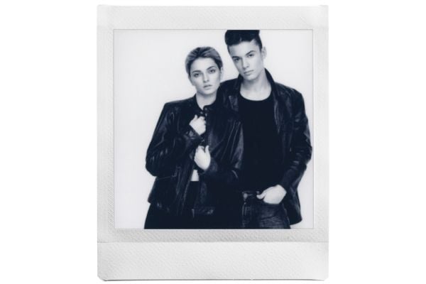 Fujifilm Instax Square MONOCHROME - Svart/hvit hurtigvirkende film - 10 eksponeringer