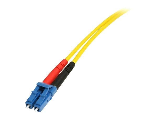 Startech 4m Fiber Optic Cable - Single-Mode Duplex 9/125 - LSZH - LC/SC - OS1 - LC to SC Fiber Patch Cable (SMFIBLCSC4) - Koblingskabel - SC-enkelt...