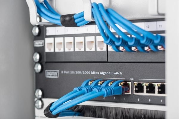 DIGITUS Professional DN-80114 - Switch - ikke-styrt - 8 x 10/100/1000 - veggmonterbar