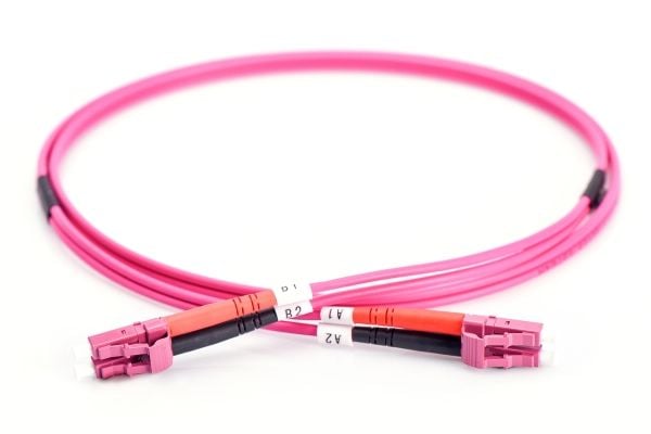 DIGITUS - Koblingskabel - LC multimodus (hann) til LC multimodus (hann) - 7 m - 7 m - fiberoptisk - dupleks - 50 / 125 mikroner - OM4 - halogenfri ...