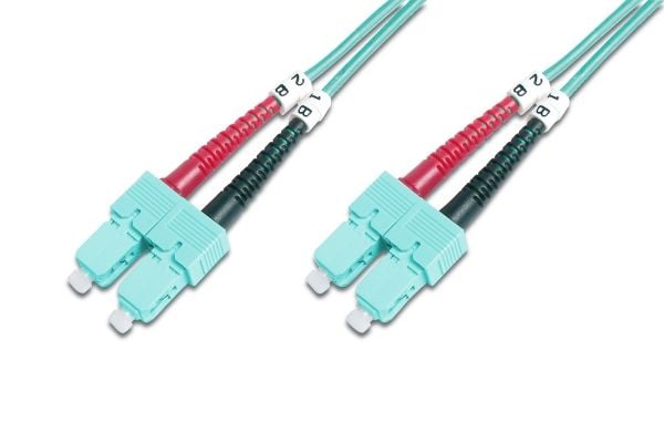 DIGITUS - Koblingskabel - SC flermodus (hann) til SC flermodus (hann) - 5 m - fiberoptisk - 50 / 125 mikroner - OM3 - med støvel, halogenfri
