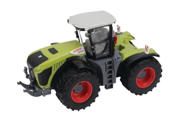 Britannian Claas Xerion 5000 Traktori