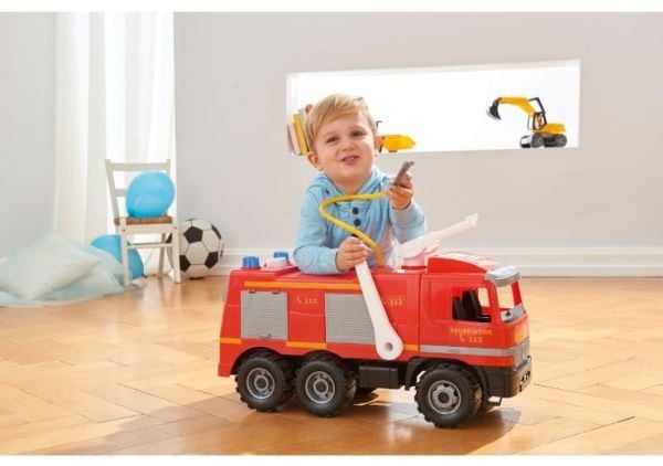Lena GIGA TRUCKS, Brannbil, 3 år, Rød