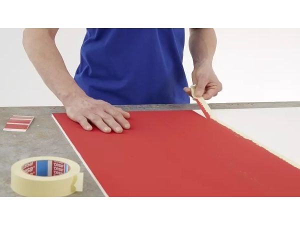 Tesa 4323 - Maskeringstape - 30 mm x 50 m - lett kreppet papir - lys beige