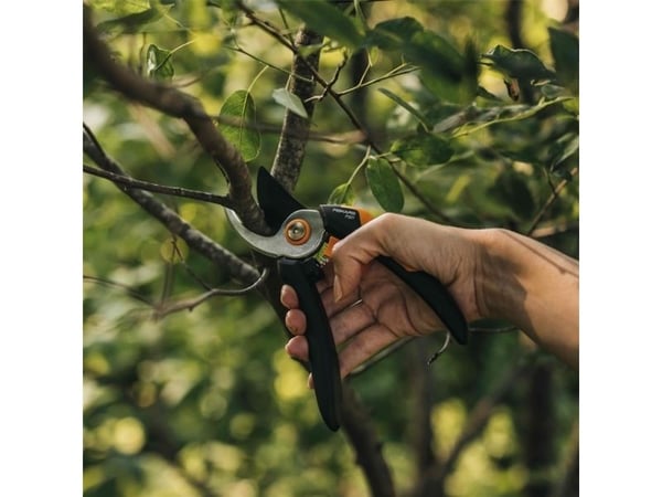 Fiskars Solid P321 - Pruner