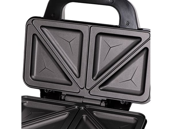 Adler AD 3043, 1300 W, 220 - 240 V, 50 / 60 Hz, 1,95 kg, 1 stk, Sort