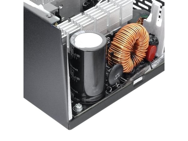 Thermaltake Smart BX1, 650 W, 100 - 240 V, 80 W, 50 - 60 Hz, 12 A, Aktiv