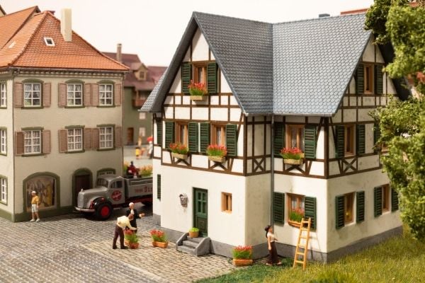 NOCH 14009, 1:87, Rød, Hvit, Gult