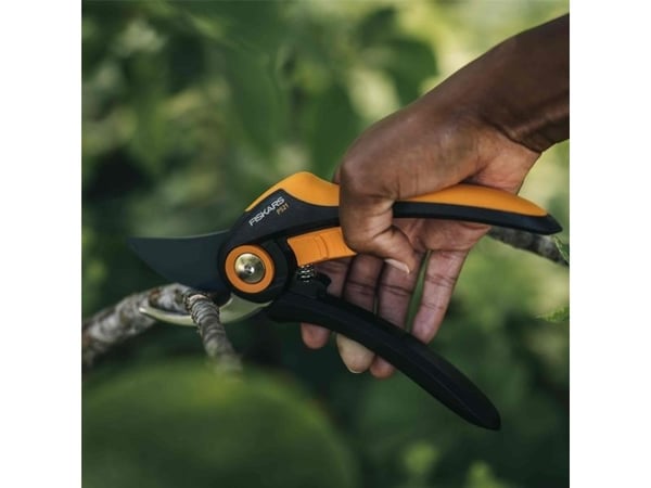 Fiskars Plus P521 - Pruner - FiberComp